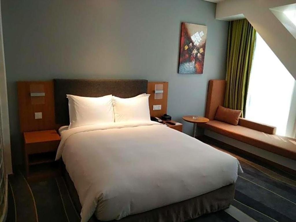 Holiday Inn Express Handan East By Ihg Exterior photo