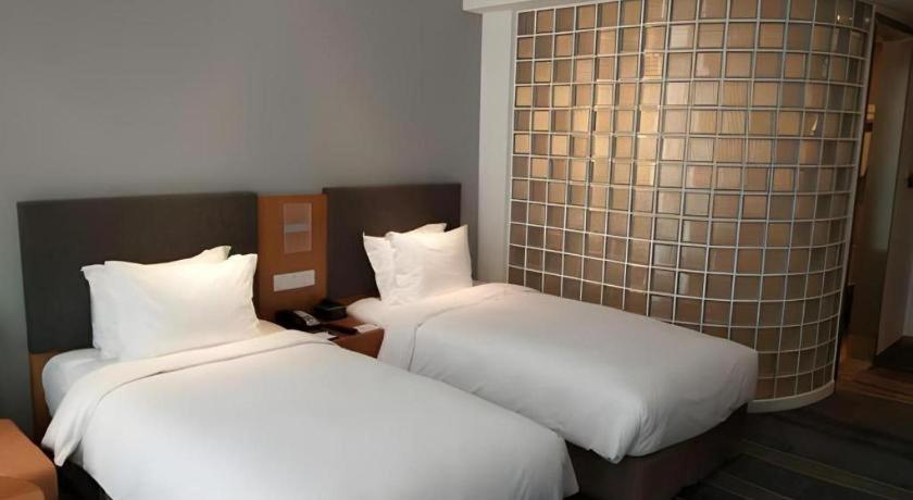 Holiday Inn Express Handan East By Ihg Exterior photo