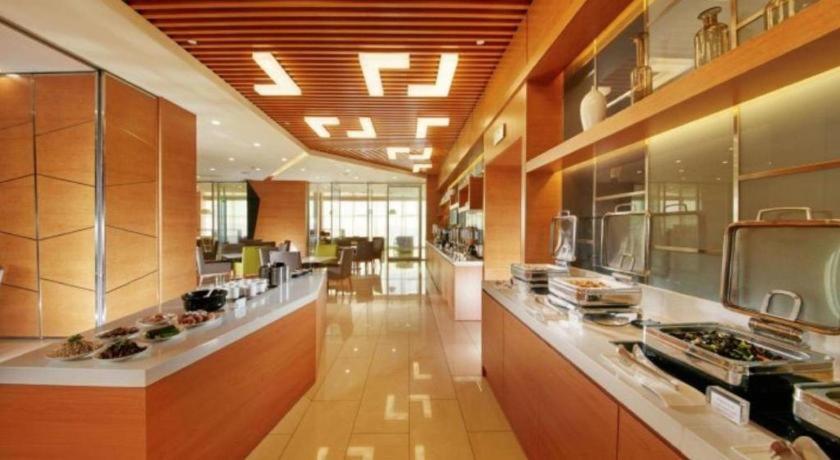 Holiday Inn Express Handan East By Ihg Exterior photo
